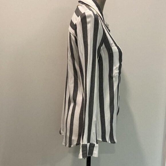 Bp White and Black Striped Button Down Long Sleeve Collared Shirt - Picture 9 of 13